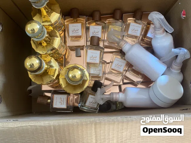 للبيع تشكيله عطور حق هدايا ودهون ومرشات تصفيه محل
