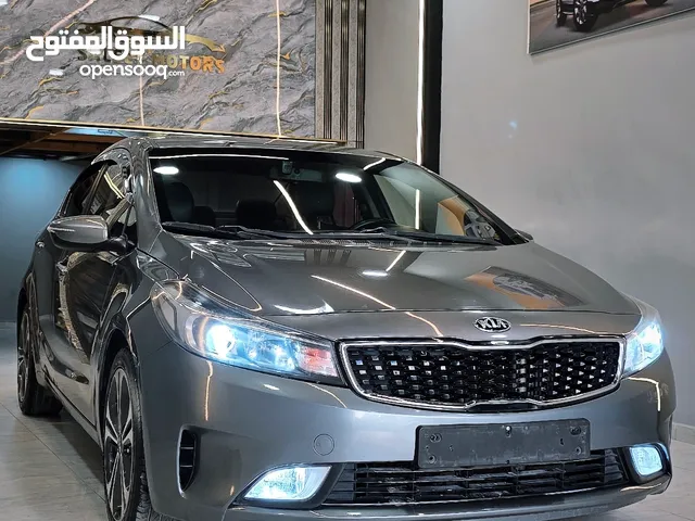 Used Kia K3 in Hebron