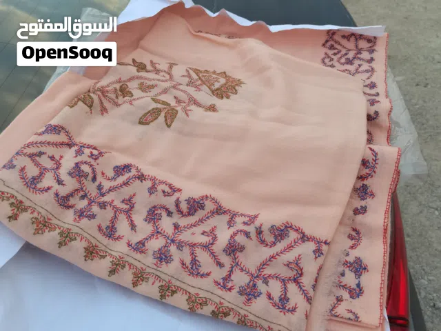 مصر مع شال للمناسبات ولمحبي التمييز