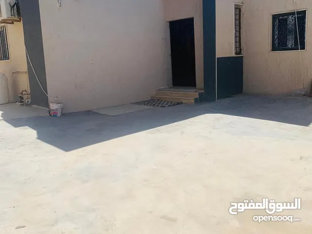 100 m2 3 Bedrooms Townhouse for Rent in Misrata Qasr Ahmad