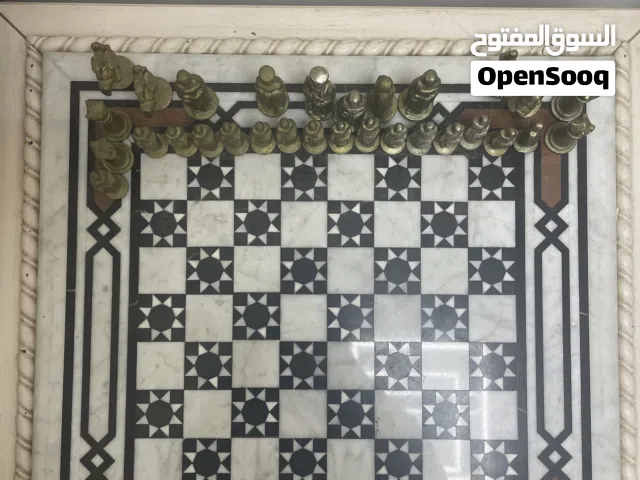 طاولة جانبية خشبية شطرنج رخام