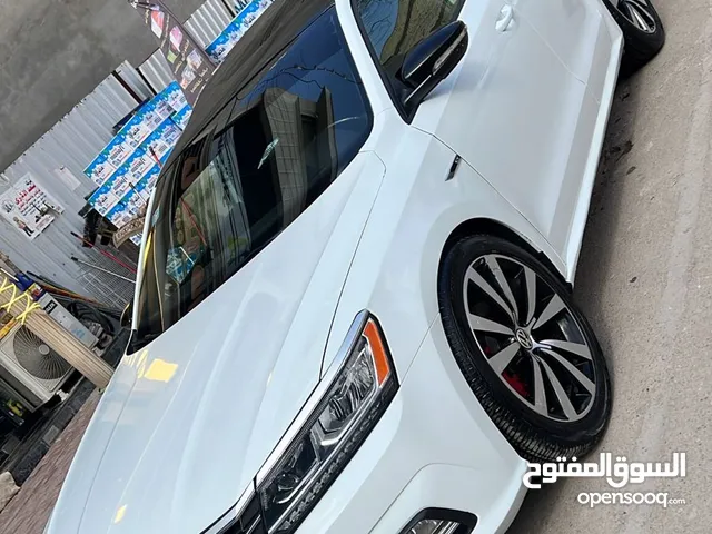 فولكس وأغن باسات Gt
