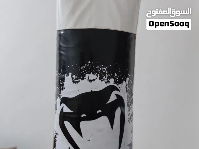 كيس ملاكمة للبيع — استخدام خفيف جدًا + قفازات فنوم