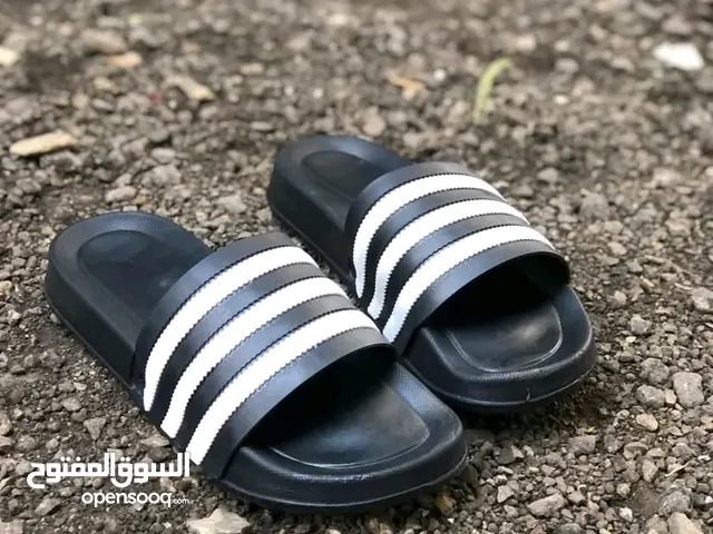 44 Slippers & Flip flops in Tripoli