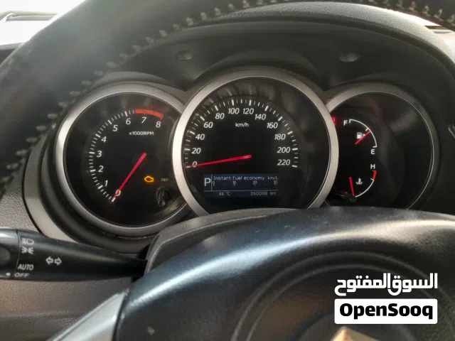 2016 سوزوكي جراند فيتارا Standard