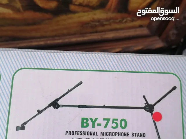 معدات تسجيل ستوديو احترافيه جديده.
