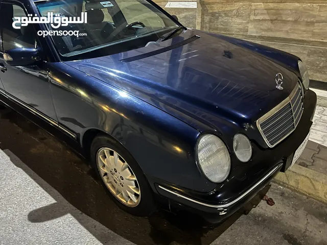 مرسيدس 320 موديل 2000