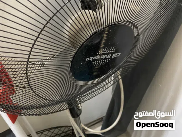 مروحة عمودية ارضية