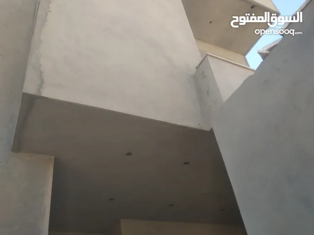 منزل هيكل طابقين للبيع  الموقع الهضبة قبل سيمافرو صلاح الدين