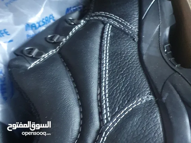 سيفتي نمره 42 للبيع جديد