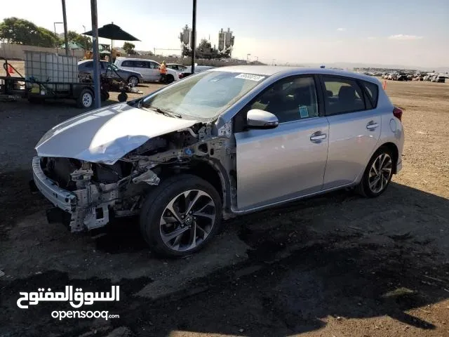 وصلت المعبيلة للبيع بحادث Toyota Corolla iM 2017 هاتشباك بحادث بسيط جدا