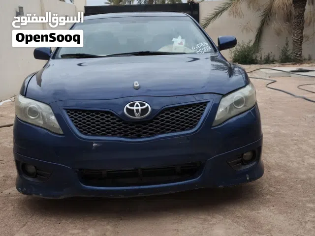 2011 تويوتا كامري SE