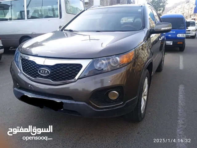 Used Kia Sonet in Aden