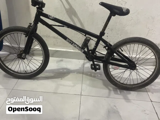 قاري بحاله ممتازه شغال مافيه شي
