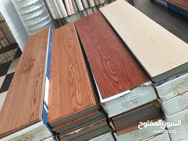 ارضيات باركي بالتأكيد pvc موديل جديد   من باركي بلاستيك    وفرنالك افضل جوده عاليه بس بشكل جديد