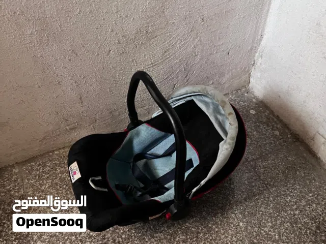 كوت للأطفال عدد 2 للبيع بحالة ممتازة