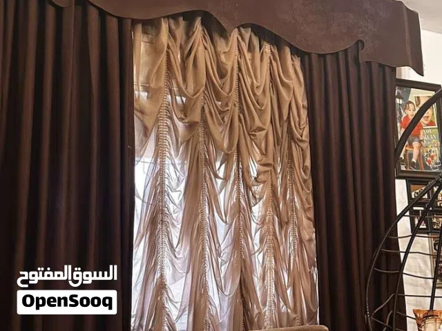 برداي سينيمائي تركي تفصيل + ثريات كريستال عدد 2 وحده 6 لمبات ووحده 8 لمبات