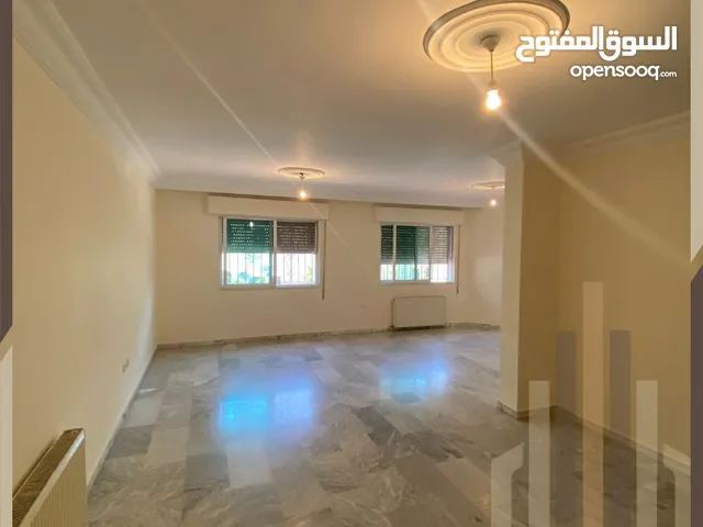 شقة طابق اول للبيع في الدوار السابع بالقرب من مسجد احد مساحة 175 م