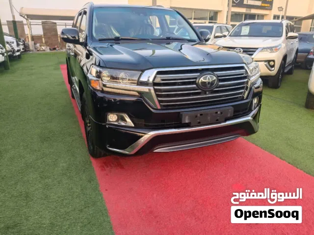 Used Toyota Land Cruiser in Sharjah