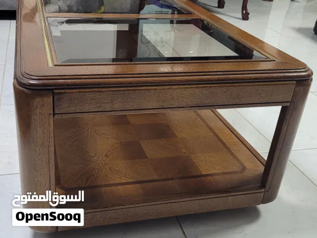 Charming coffee table with two side tables (complete set)