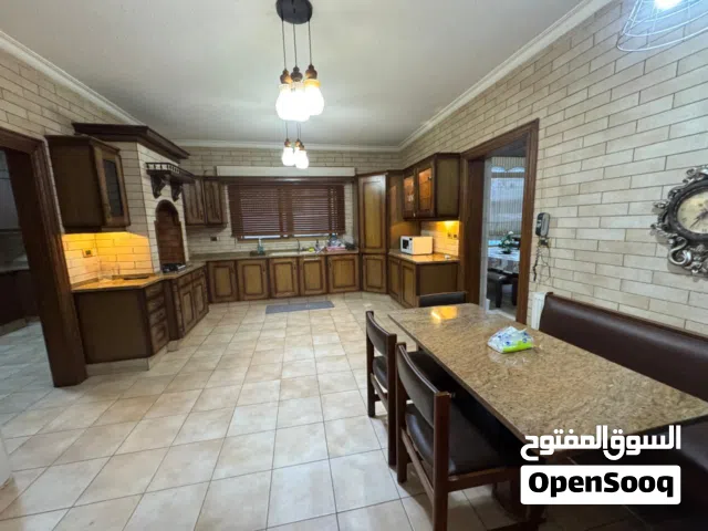 375 m2 4 Bedrooms Apartments for Rent in Amman Al Rabiah