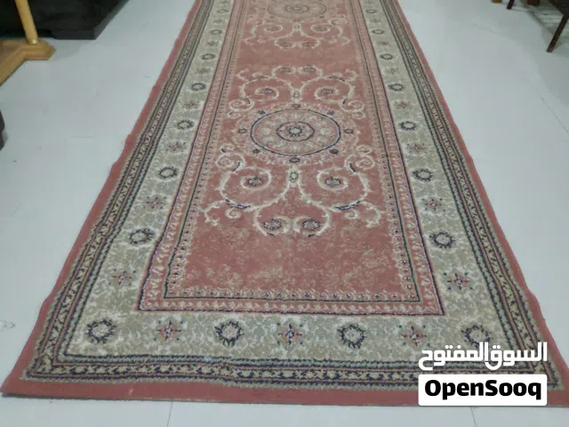 سجاد نوعية ممتازة للبيع بسعر مغري الواحدة 8 دنانير