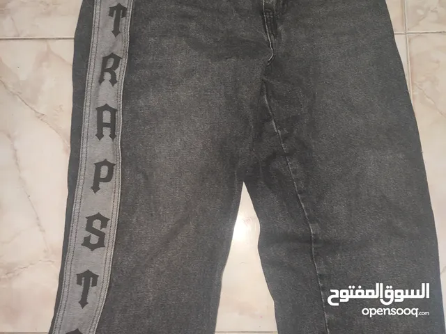 بنطلون جديد من ترابستور