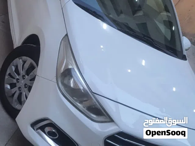 2019 هيونداي اكسنت Standard