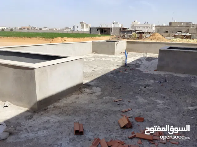 175 m2 3 Bedrooms Townhouse for Sale in Tripoli Khallet Alforjan