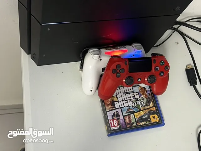 بلاستيشن 4 للبيع