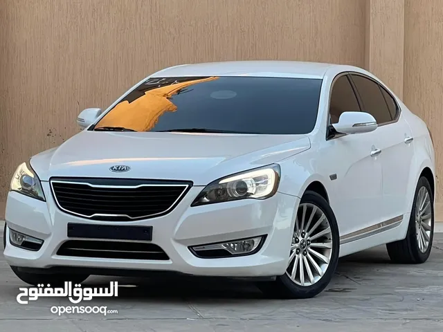 Used Kia Cadenza in Tripoli