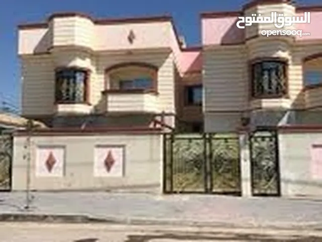 300 m2 4 Bedrooms Townhouse for Rent in Basra Other