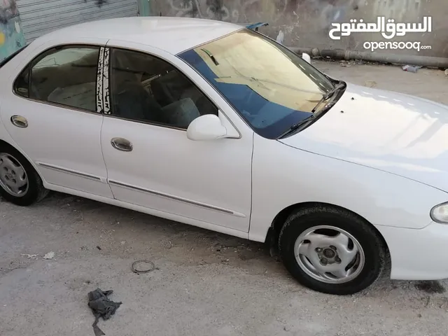 هيونداي افانتي 1996 للبيع