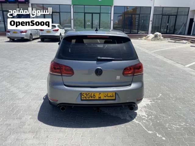 2011 فولكسفاغن جيتا Standard
