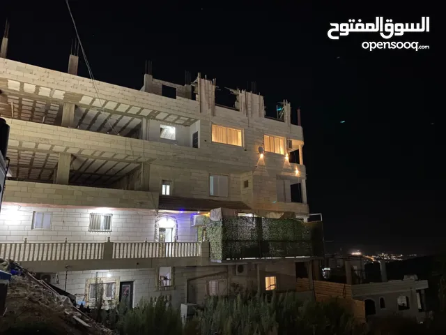 عماره 5 طوابق والطابق 6 جاهز للعقد كل طابق شقتين