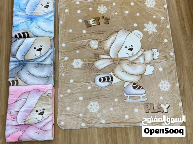 بطانيه  دللي طفلك بأقصى درجات الراحة والدفء مع هذه البطانية المخملية الرائعة، المصممة خصيصاً لتمنح ص