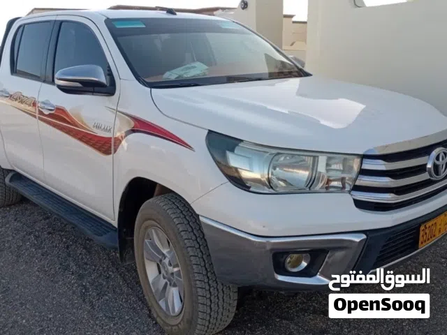 2017 Toyota Hilux GLX