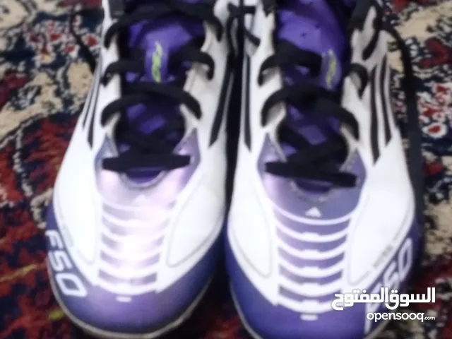 35 Sport Shoes in Tripoli