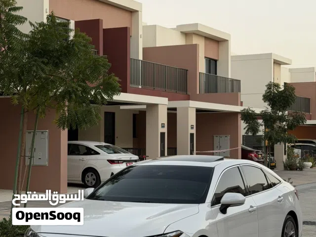 Used Toyota Avalon in Muscat