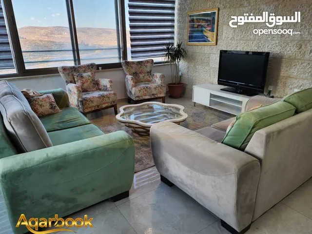 شقة مفروشة سكنة اولى للايجار في سطح مرحبا