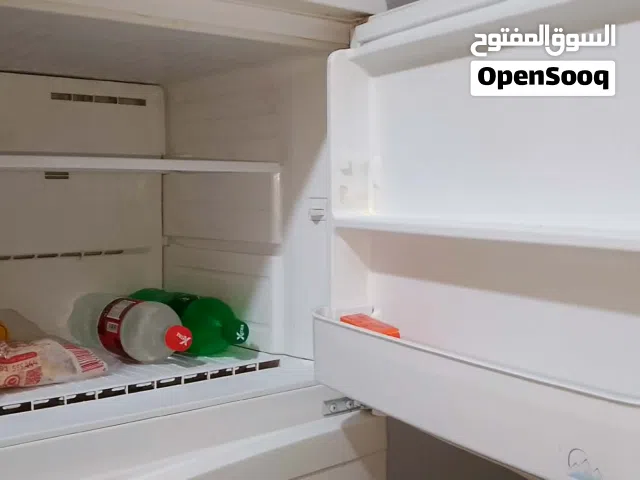 ثلاجة تبريد هوائي  ثلاجة نظيفة وممتازة عالفحص سعرها 65