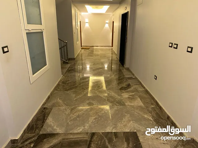 200 m2 5 Bedrooms Apartments for Sale in Tripoli Al-Nofliyen