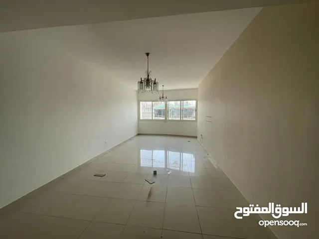 2499 ft 3 Bedrooms Apartments for Rent in Sharjah Al Majaz