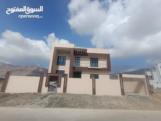 400 m2 4 Bedrooms Villa for Sale in Muscat Amerat