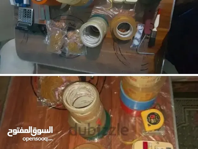 أدوات مكتبية + 2 مفتاح كهرباء إيطالي