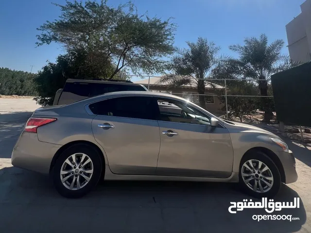 Used Nissan Altima in Mubarak Al-Kabeer