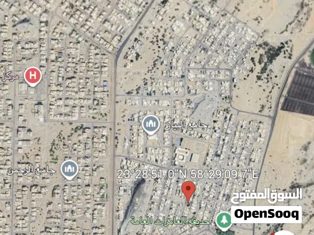 ارض في موقع حيوي في مدينة النهضة في العامرات فرصة استثمارية dn