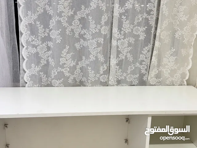 مكتب استعمال بسيط جدا للبيع