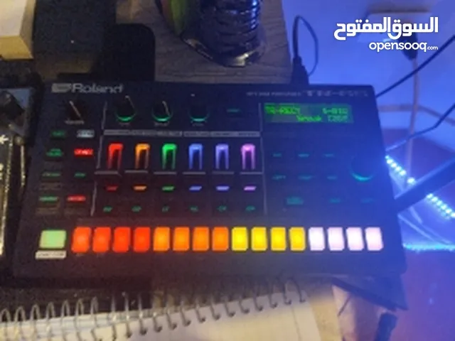 Roland tr6s drum machine