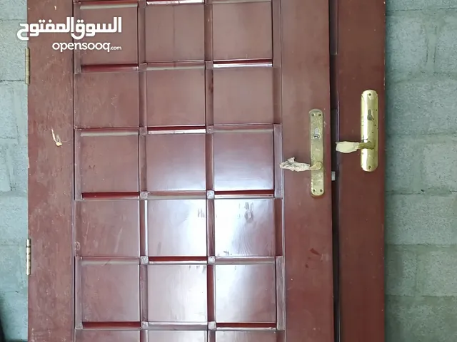ابواب خشب أصلي ونضيفه